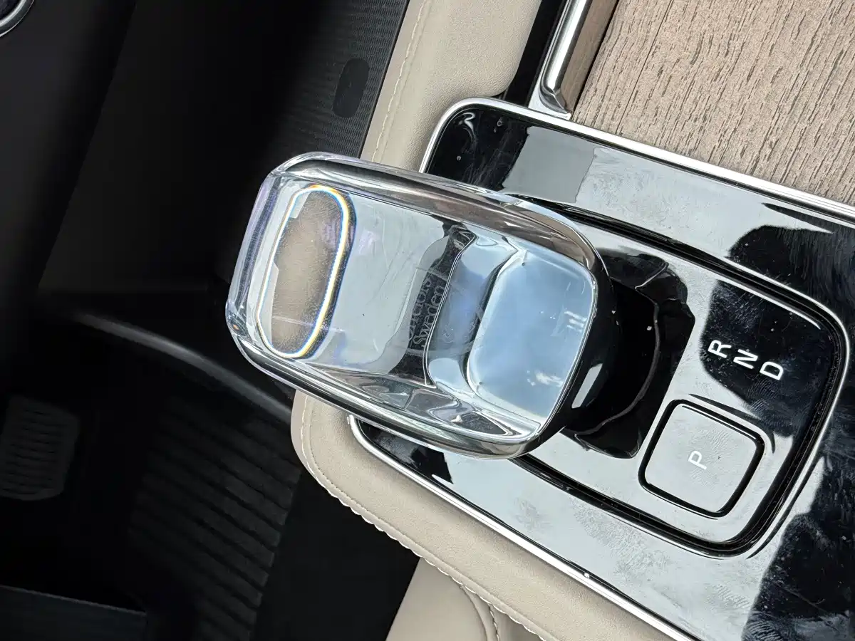 Volvo XC90 2026 2026 B6 AWD Momentum Luxury 6-seater
