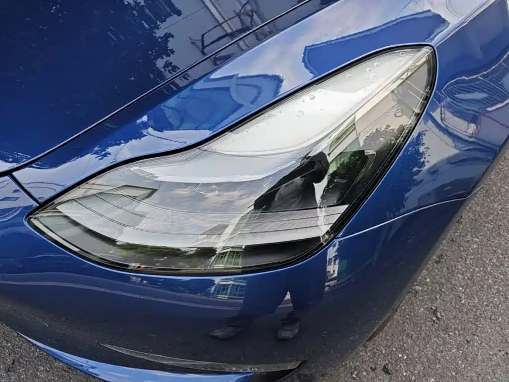 Фото 24 - Tesla Model 3