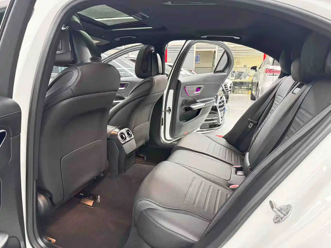 Mercedes-Benz C-Class 2022 C 200 L Sport Version фото 8