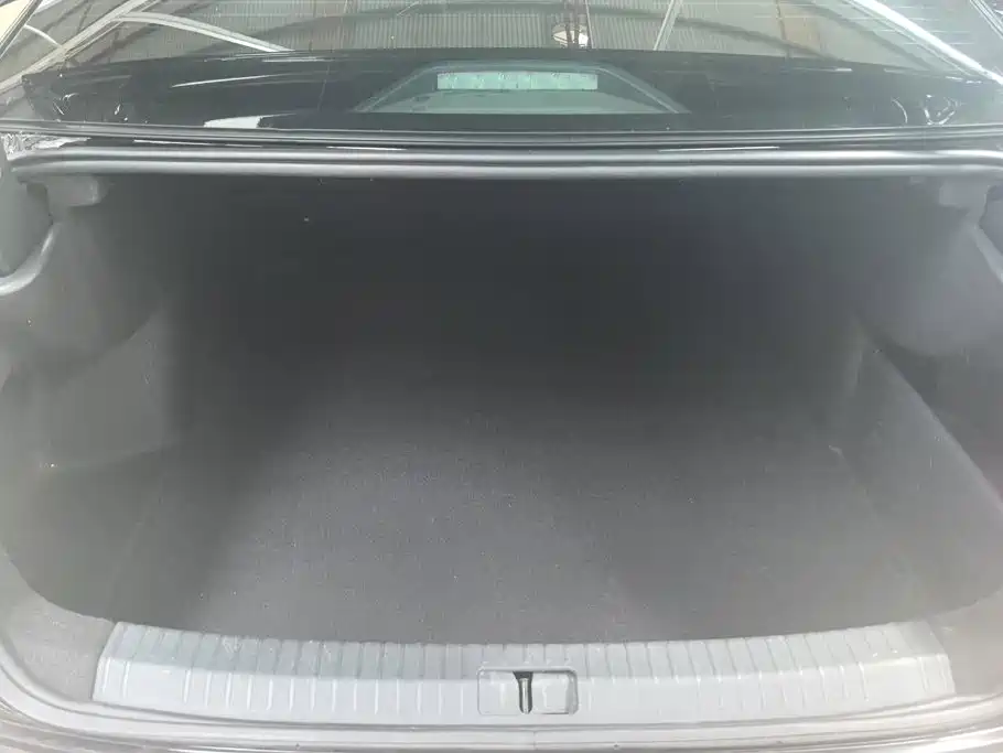 Фото 4 - Volkswagen Passat
