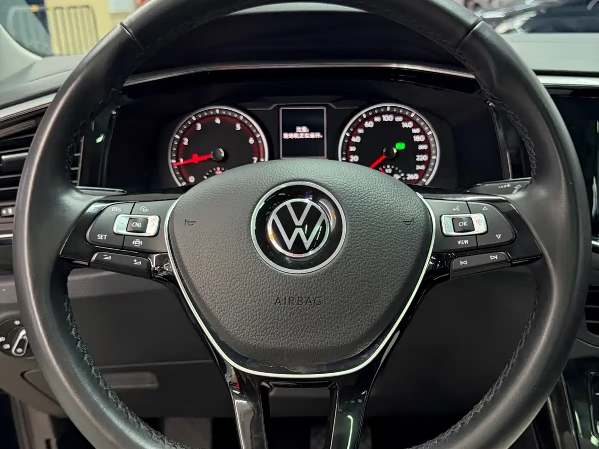 Volkswagen Tayron 2022 280TSI 2WD Luxury Smart Connect Edition фото 14