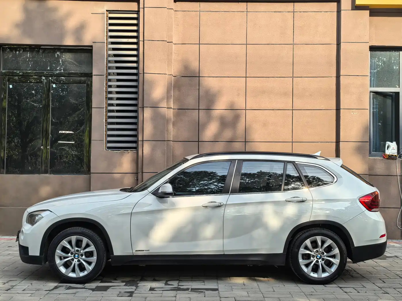 BMW X1 2013 sDrive18i Fashion фото 4