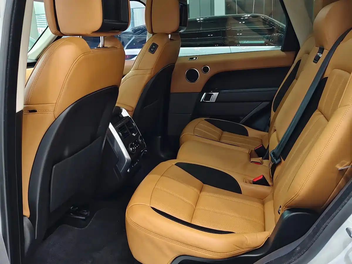 Фото 8 - Land Rover Range Rover Sport