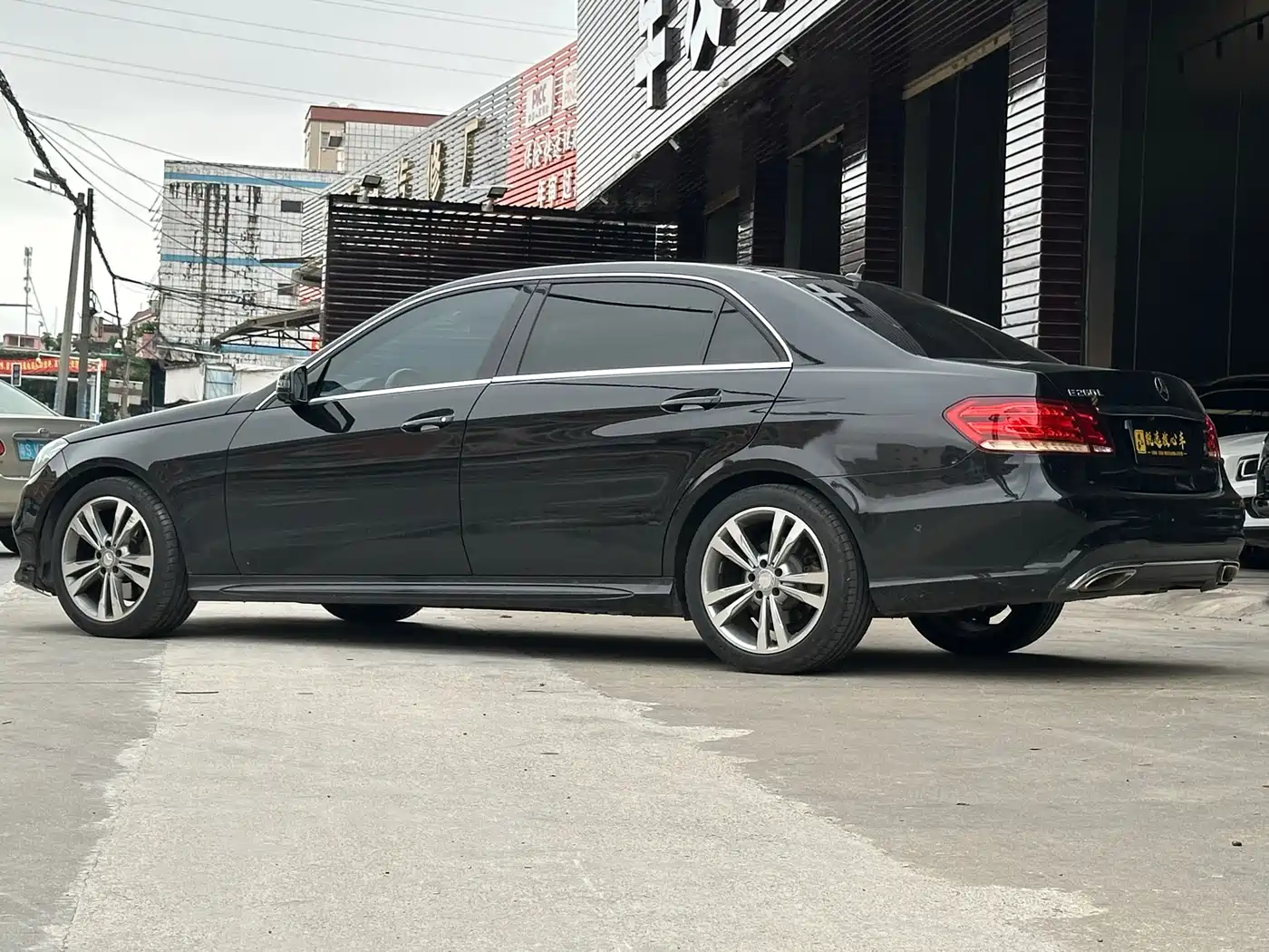Mercedes-Benz E-Class 2015 E 260 L Sport фото 5