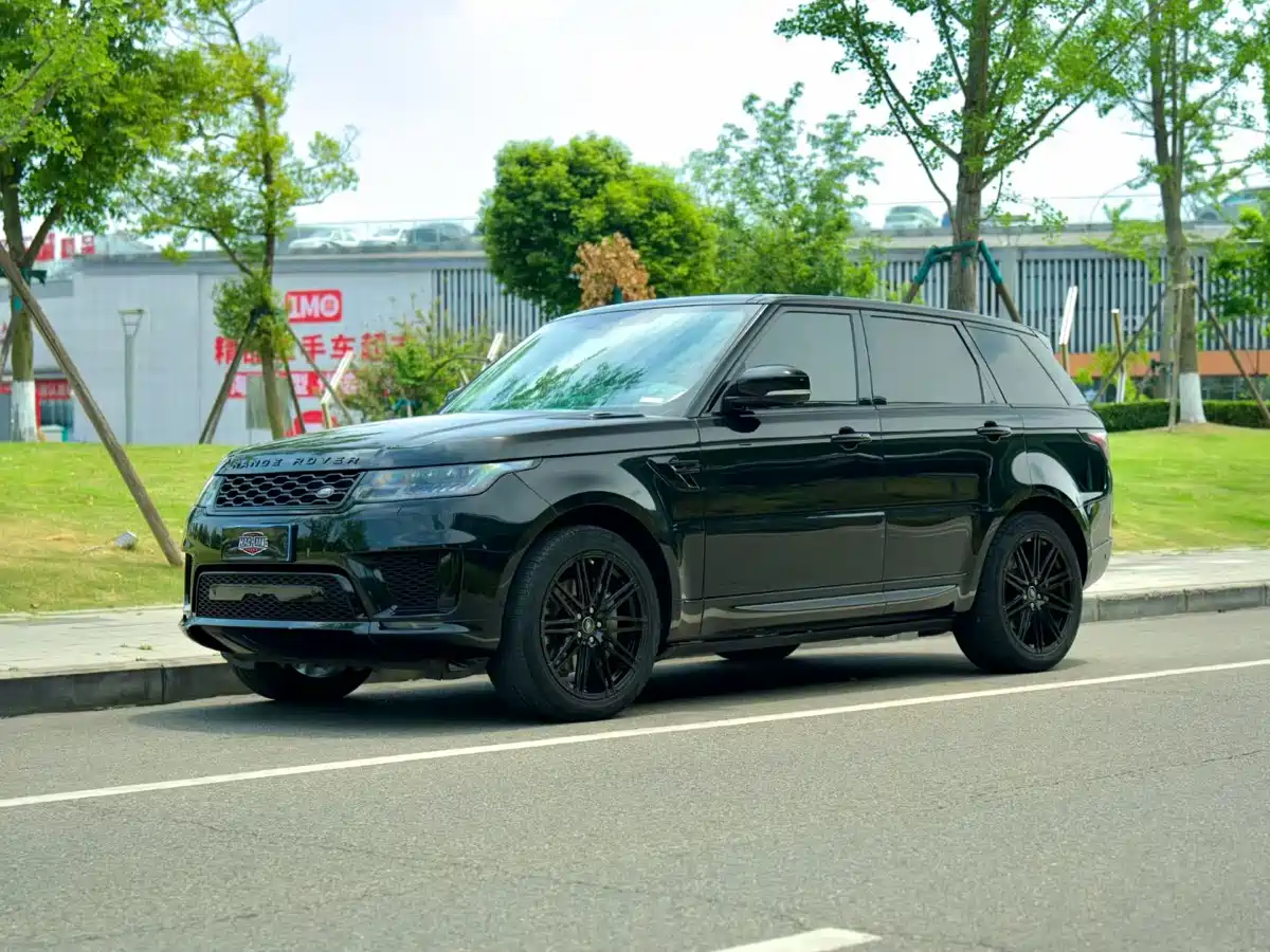 Land Rover Range Rover Sport 2021 3.0 L6 Gloss Black Edition