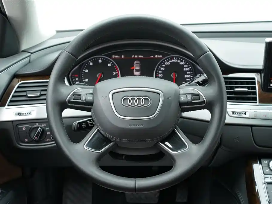 Audi A8 2013 A8L 45 TFSI quattro Luxury фото 20