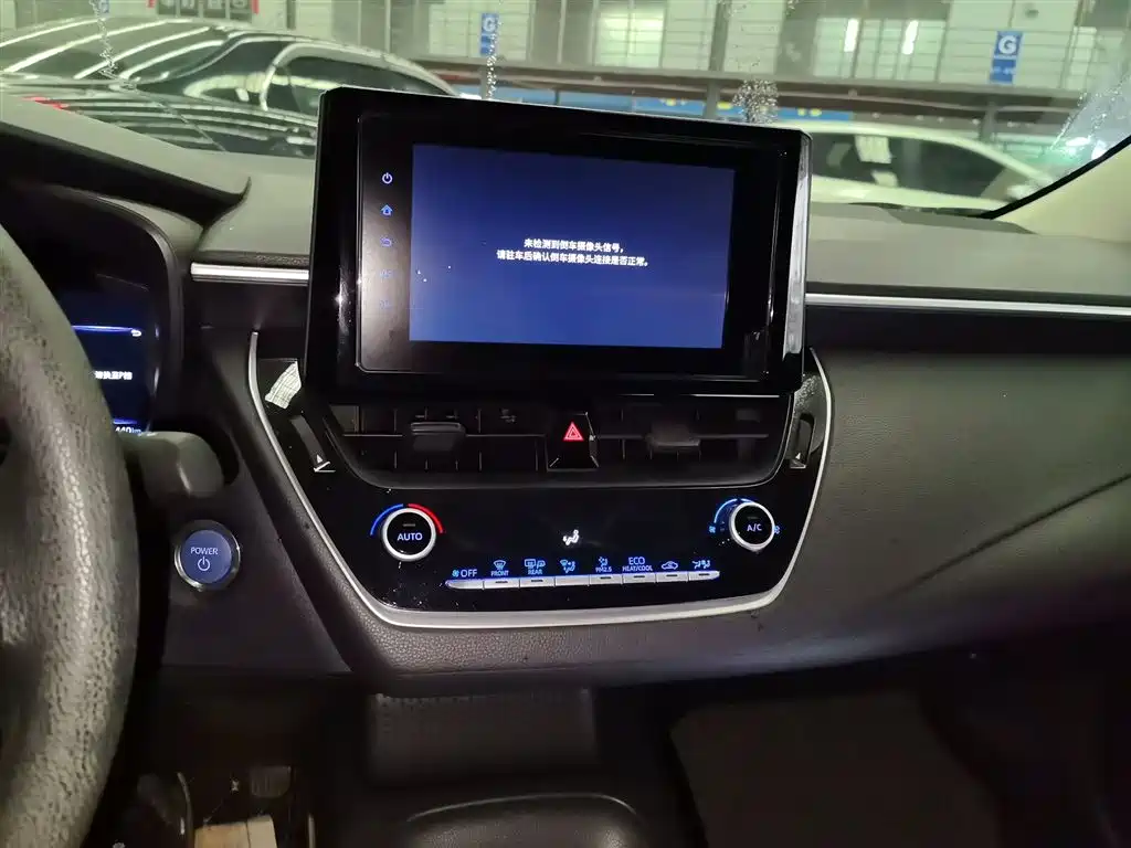 Toyota Corolla 2021 Hybrid 1.8L E-CVT Pioneer Edition фото 6