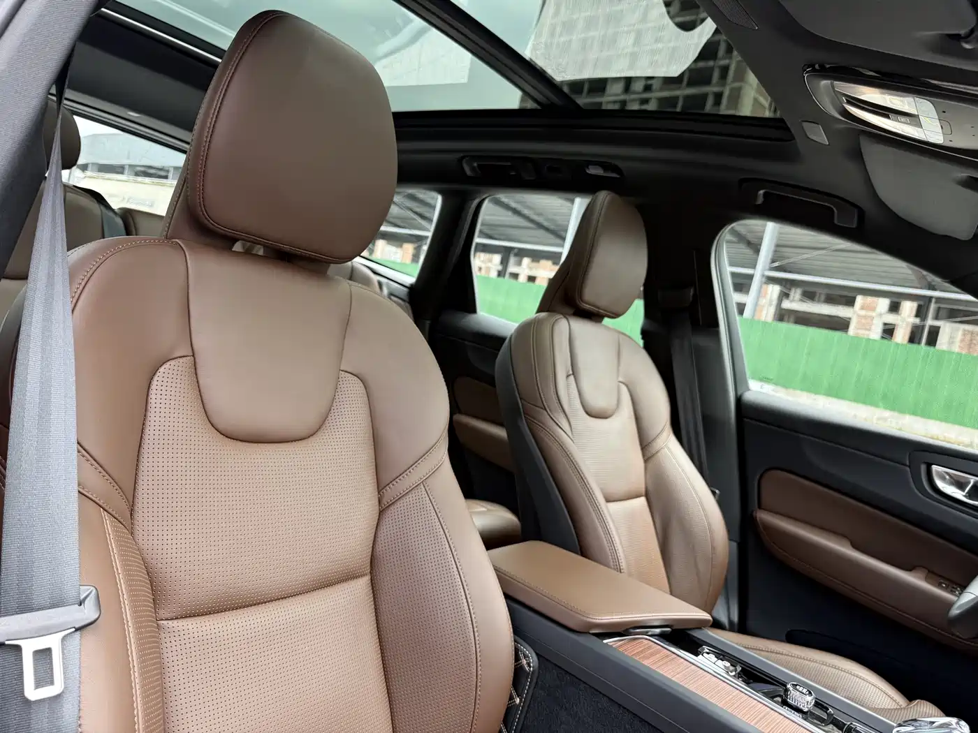 VOLVO XC60 PLUG IN HYBRID