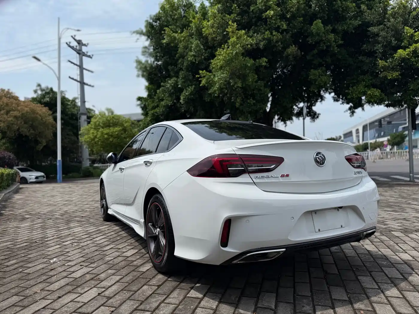 Фото 9 - Buick Regal