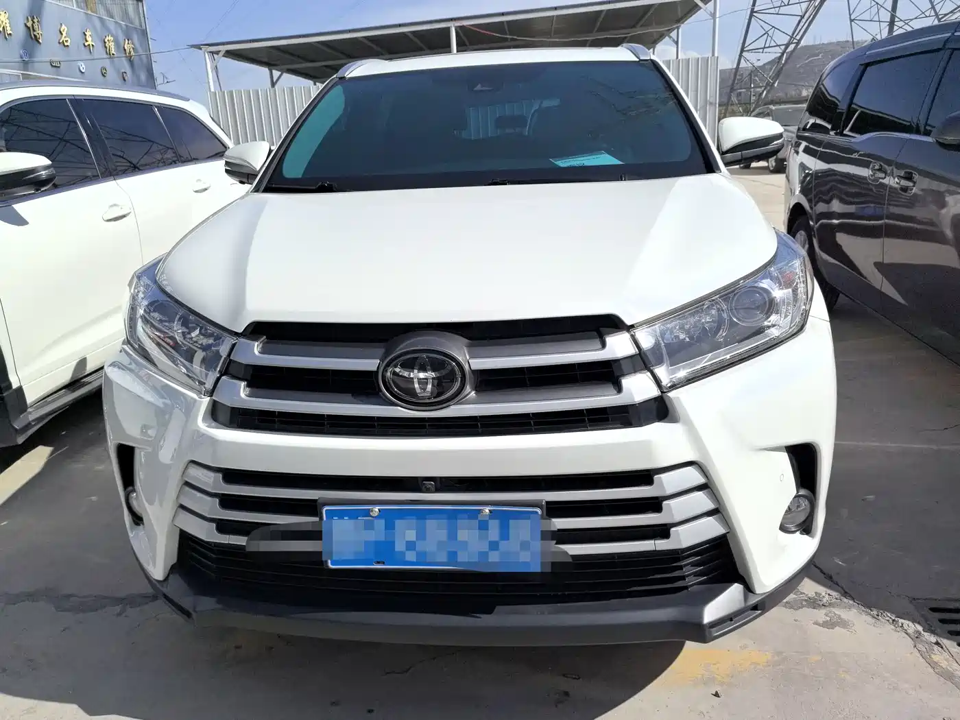 TOYOTA HIGHLANDER