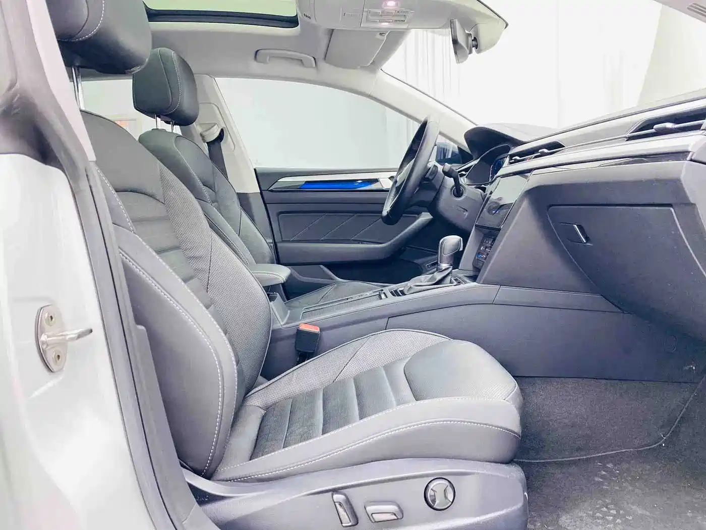 VOLKSWAGEN FAW-CC
