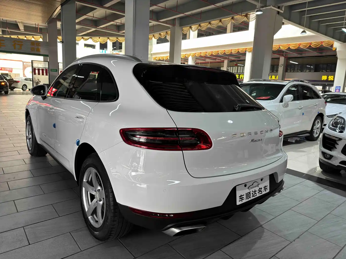 Porsche Macan 2014 Macan 2.0T фото 4
