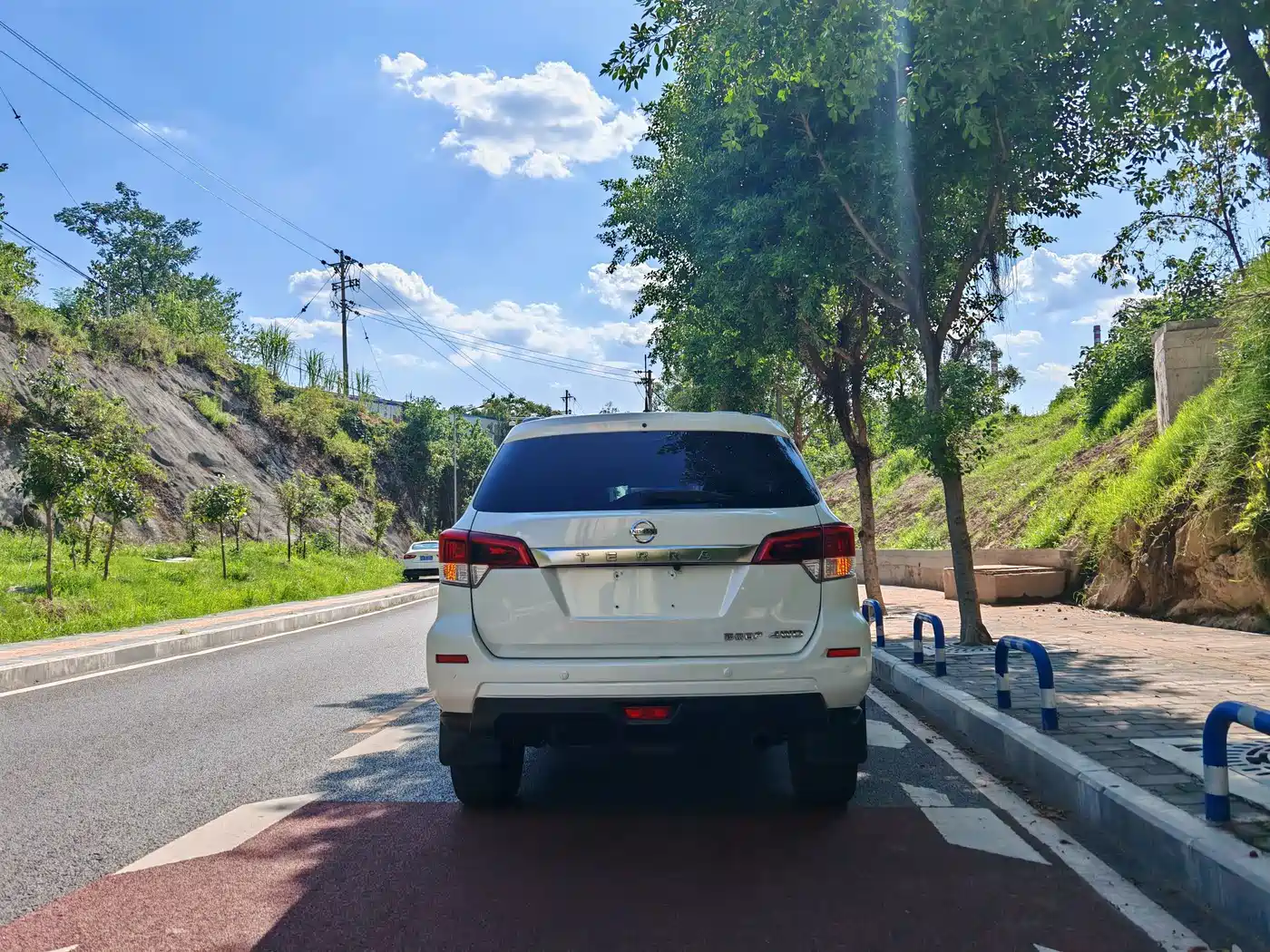 Nissan Terra 2020 2020 2.5L XL Upper 4WD Automatic Luxury Edition
