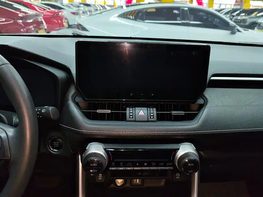Toyota Wildlander 2023 2.0L CVT FWD Luxury PLUS фото 13