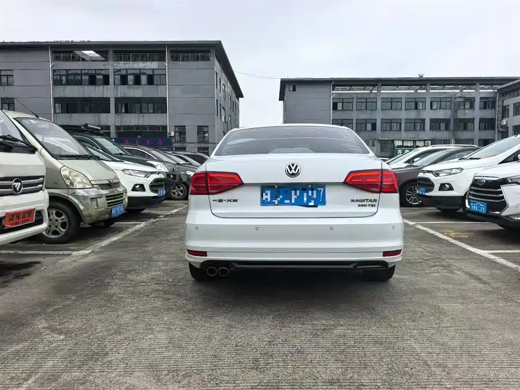 Volkswagen Sagitar 2018 280TSI DSG Spark Edition фото 8