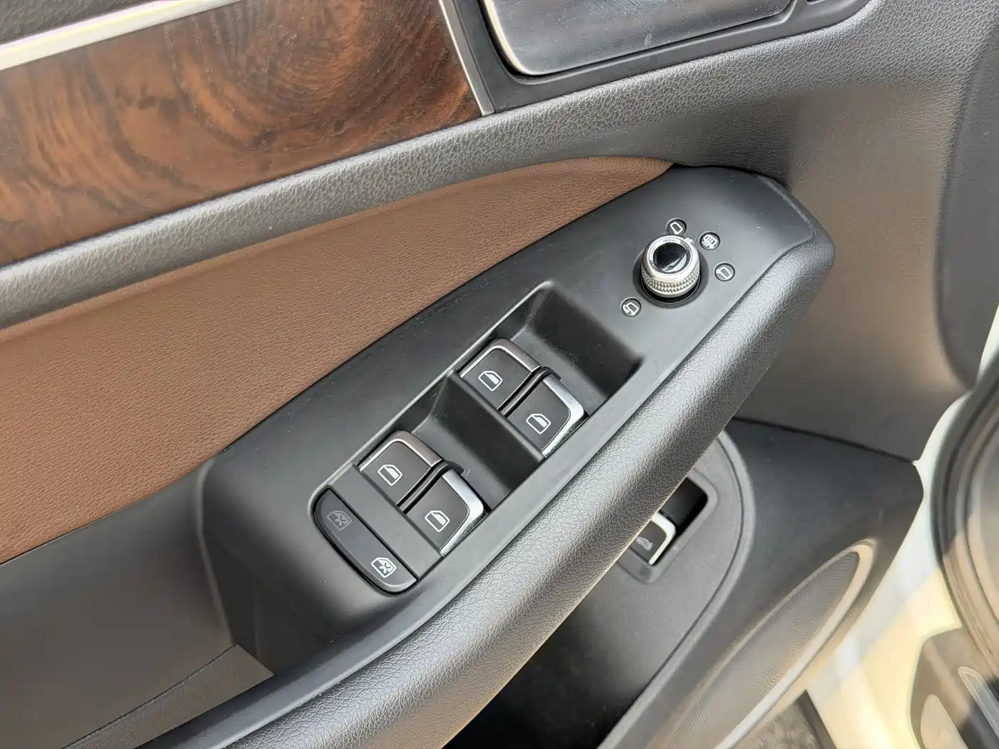 Audi Q5 2016 40 TFSI Comfort Model фото 19