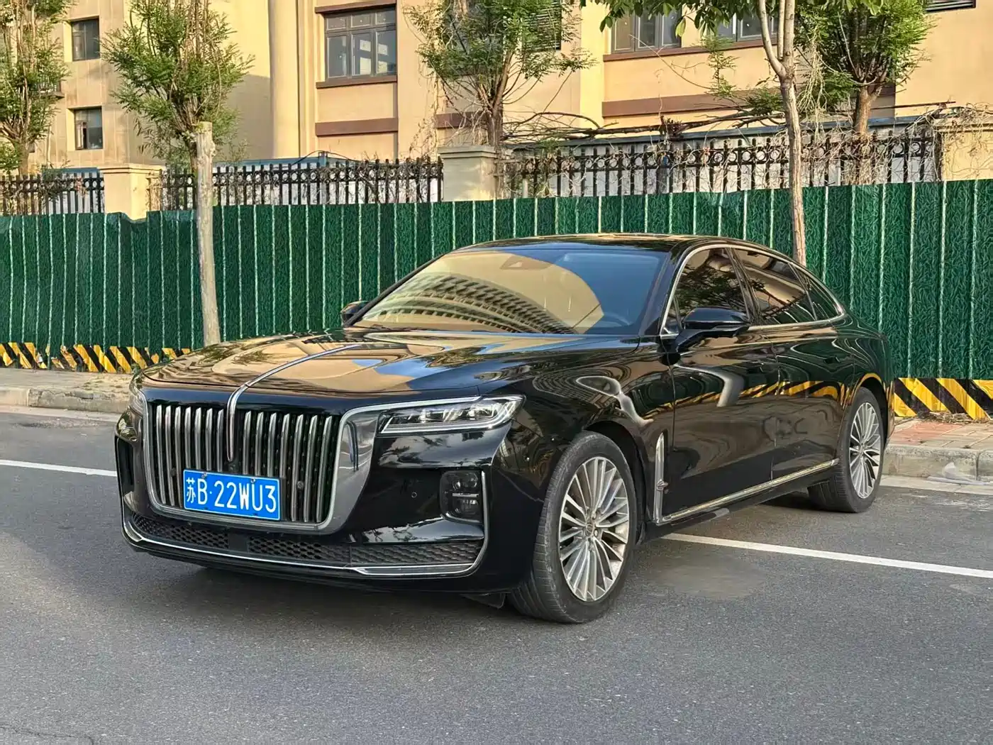 Hongqi H9 2020 2.0T Smart Connection Qi Chang Edition