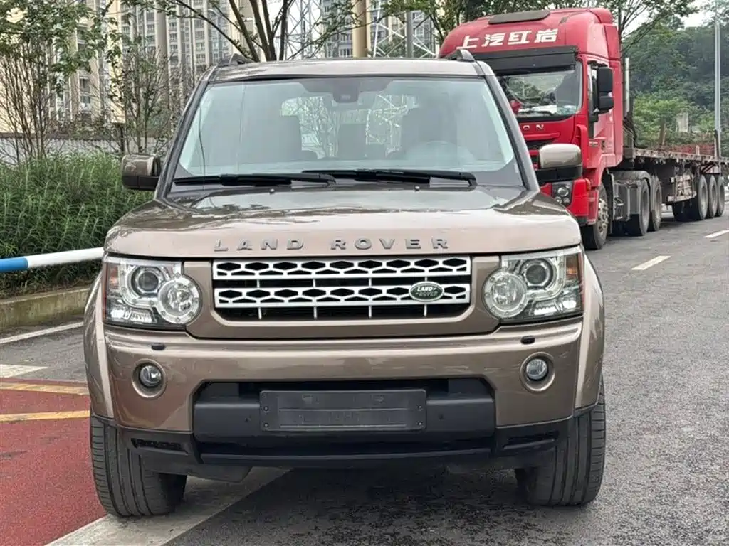 Land Rover Discovery 2013 3.0 SDV6 HSE Diesel фото 2