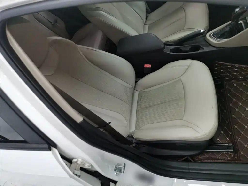 Buick Excelle 2017 15N Automatic Elite фото 20