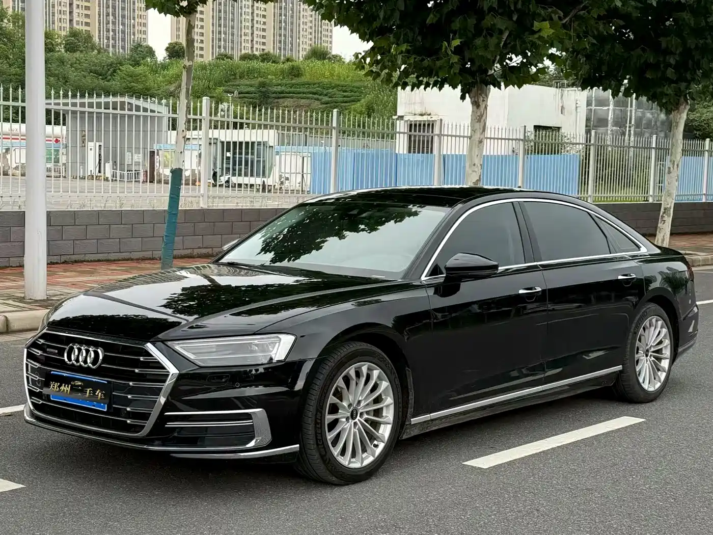 Photo 1 - Audi A8