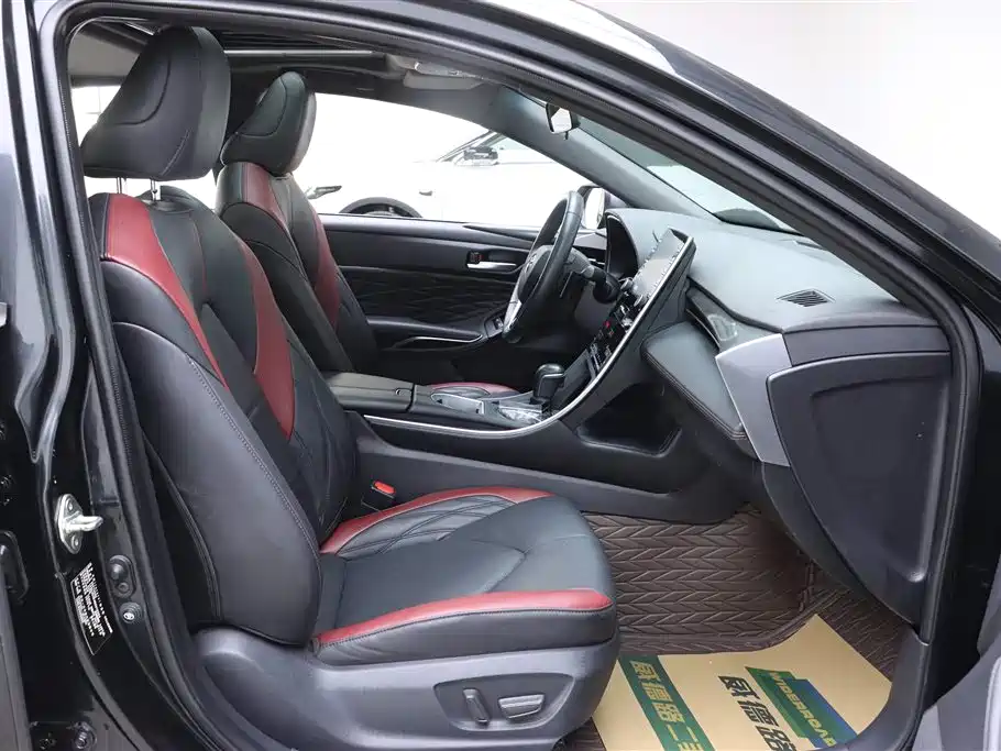 Toyota Avalon 2021 2.5L Touring Noble SPORT Edition фото 15