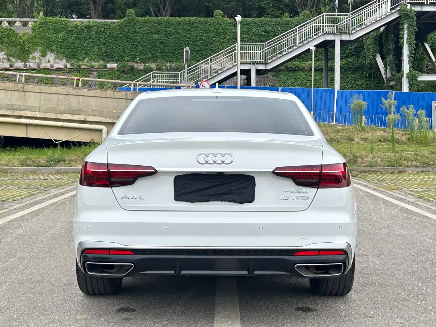 AUDI A4L