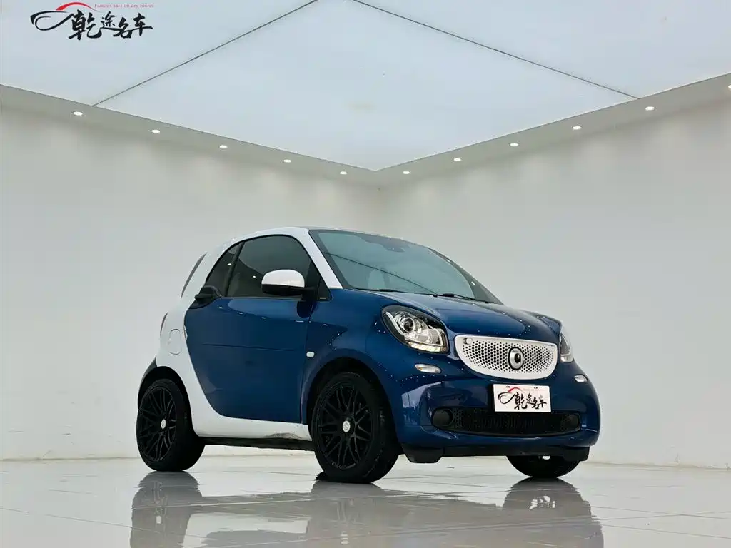 smart fortwo 2020 2019 0.9T 66kW Hardtop Wind Edition China VI