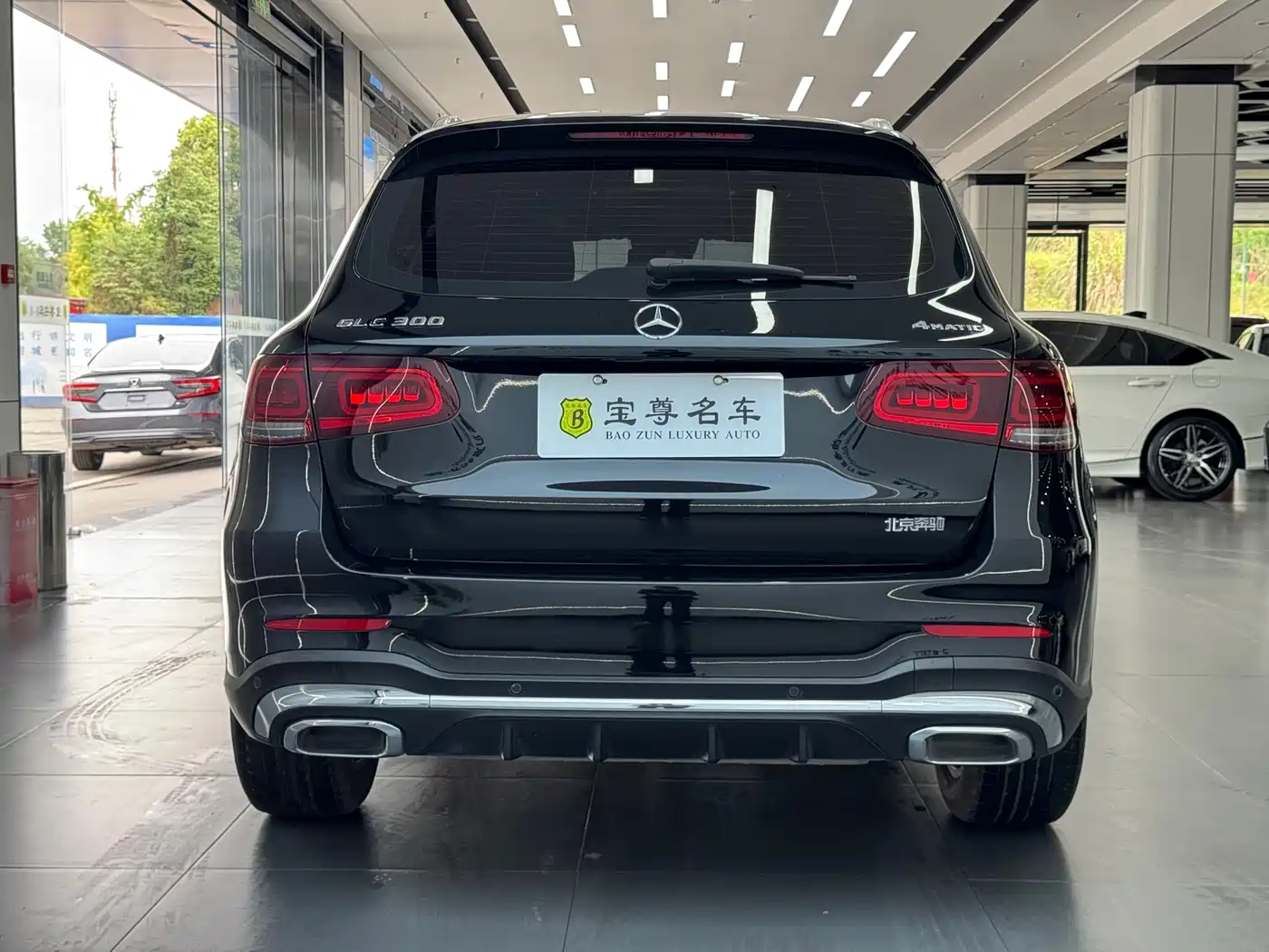 MERCEDES-BENZ GLC