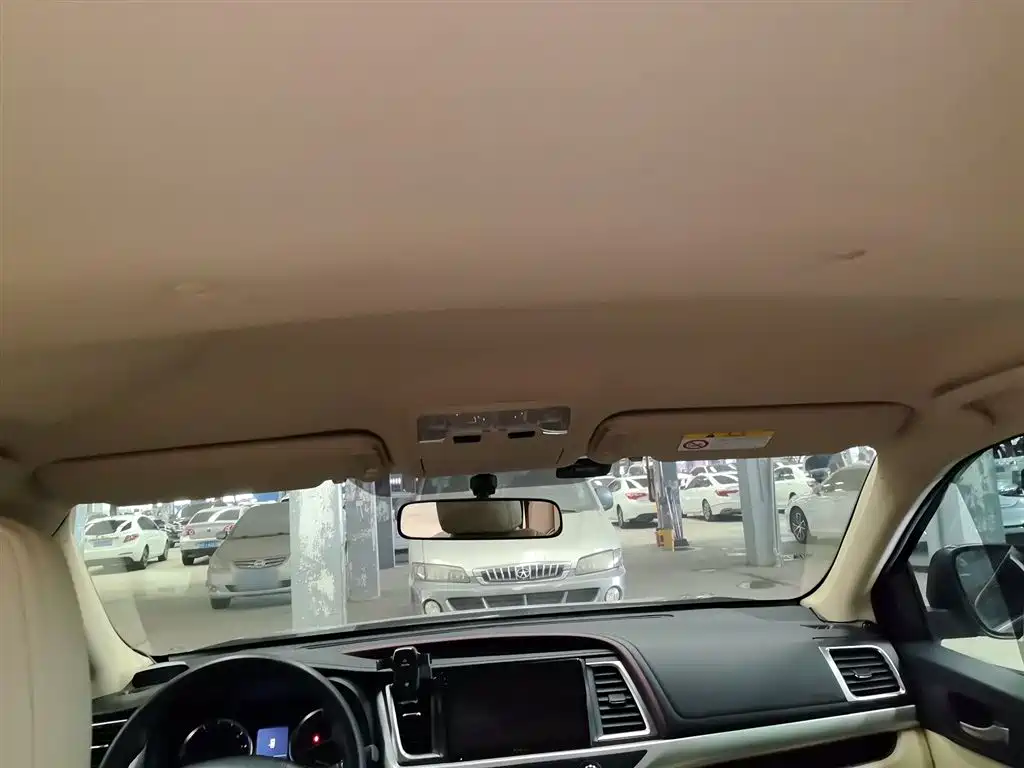 Toyota Highlander 2017 2.0T 2WD Elite 7-Seater фото 9