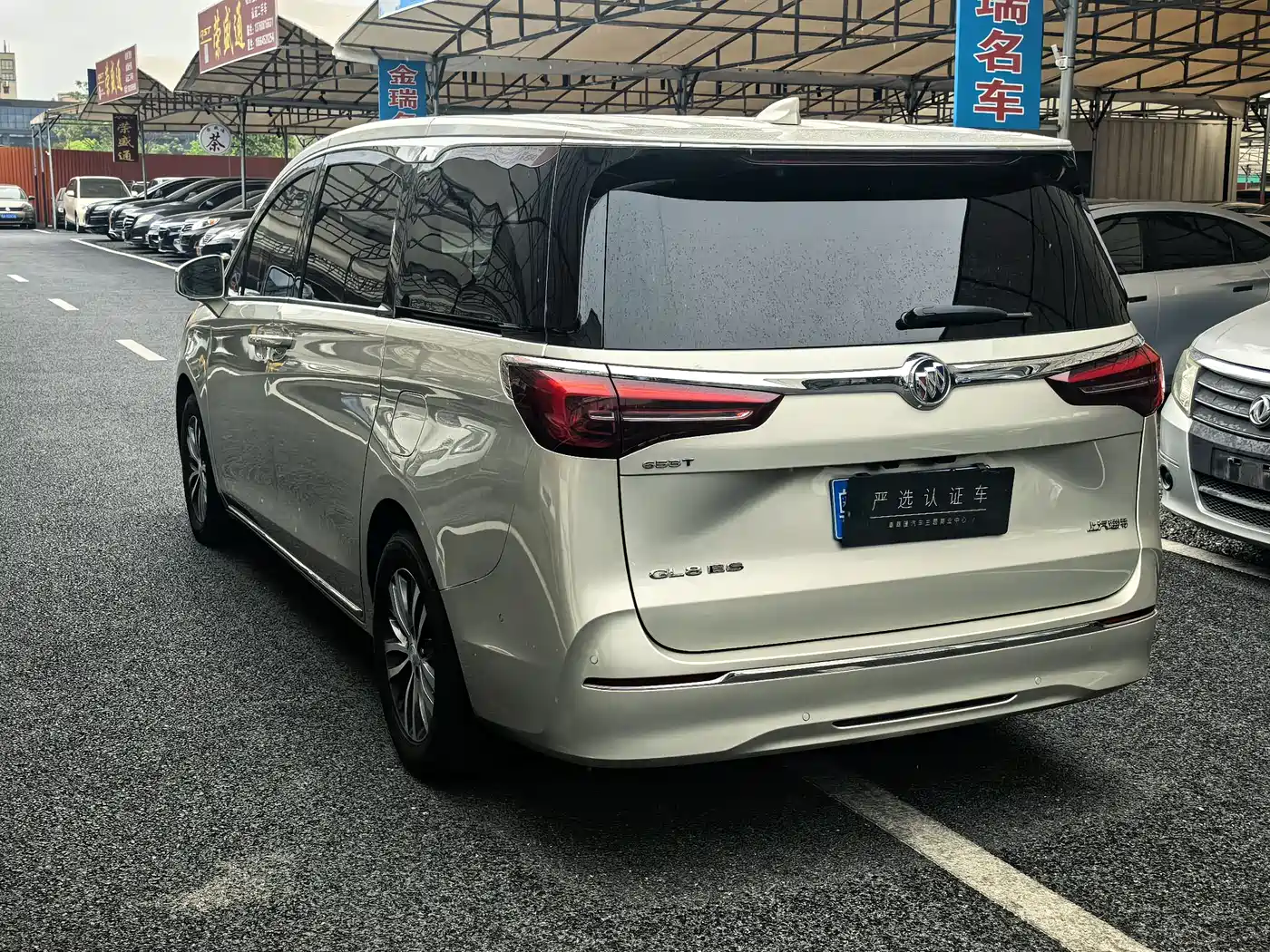 Buick GL8 2023 ES Landmaster Exclusive Harmony Edition фото 4