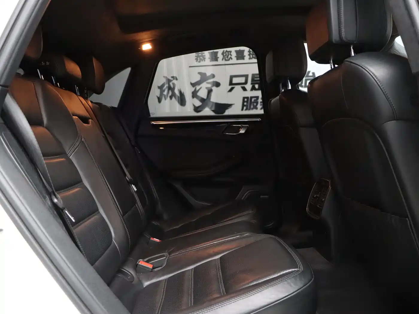 Porsche Macan 2014 Macan Turbo 3.6T фото 29