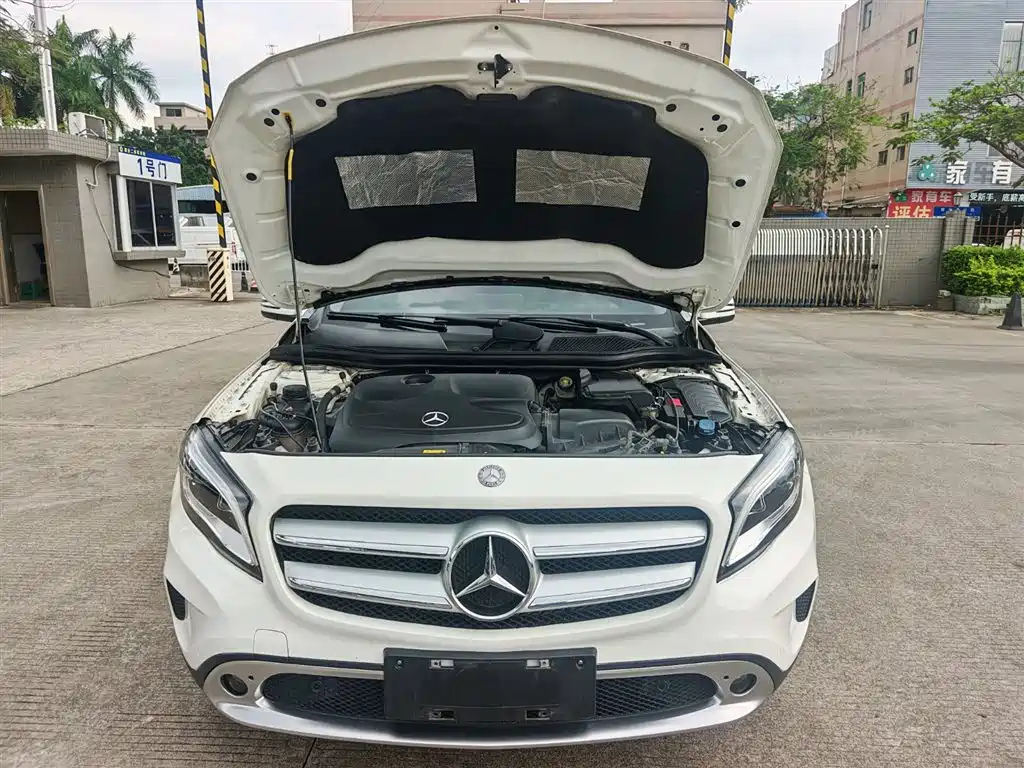 Mercedes-Benz GLA 2016 GLA 200 Dynamic фото 15