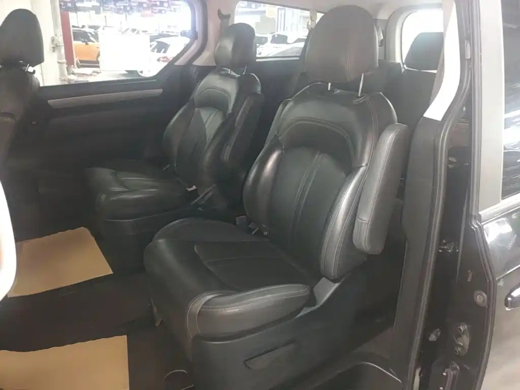 Maxus G10 2022 2022 2.0T Auto Elite Edition Petrol 7-Seater