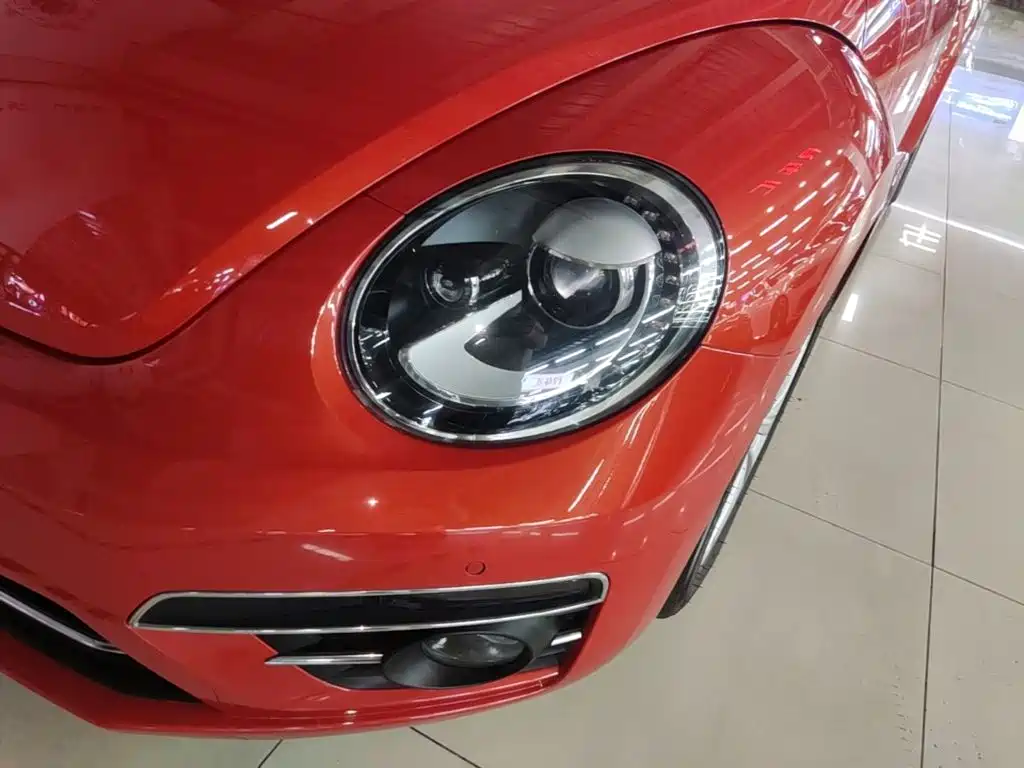 Фото 24 - Volkswagen Beetle