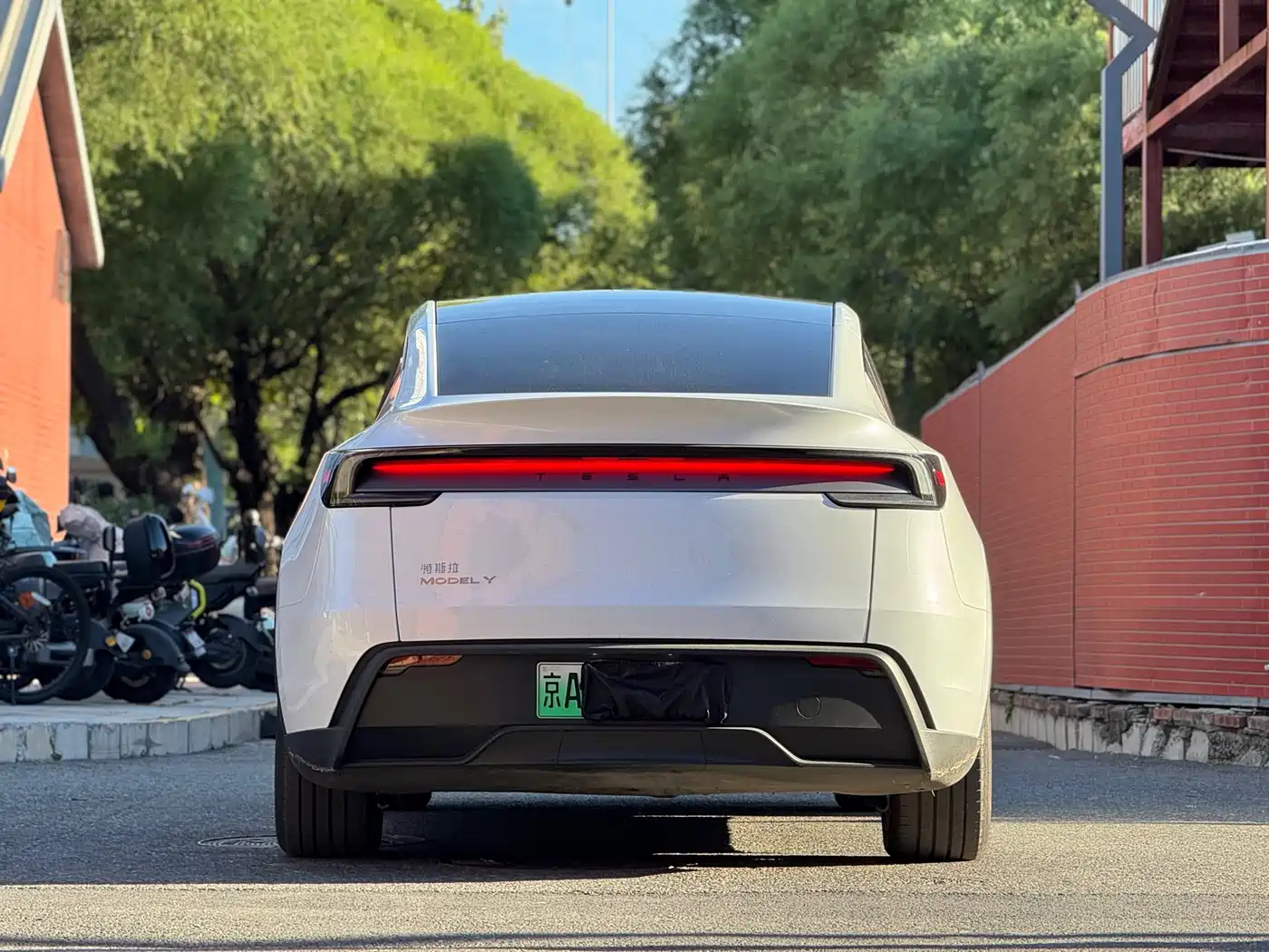 Tesla Model Y 2026 2026 Rear-Wheel Drive