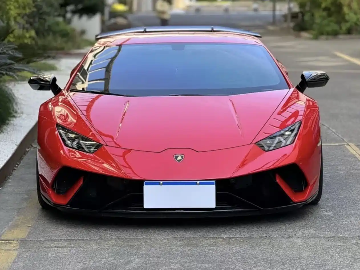 LAMBORGHINI HURACÁN