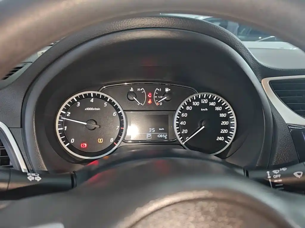 Nissan SYLPHY, миниатюра 12