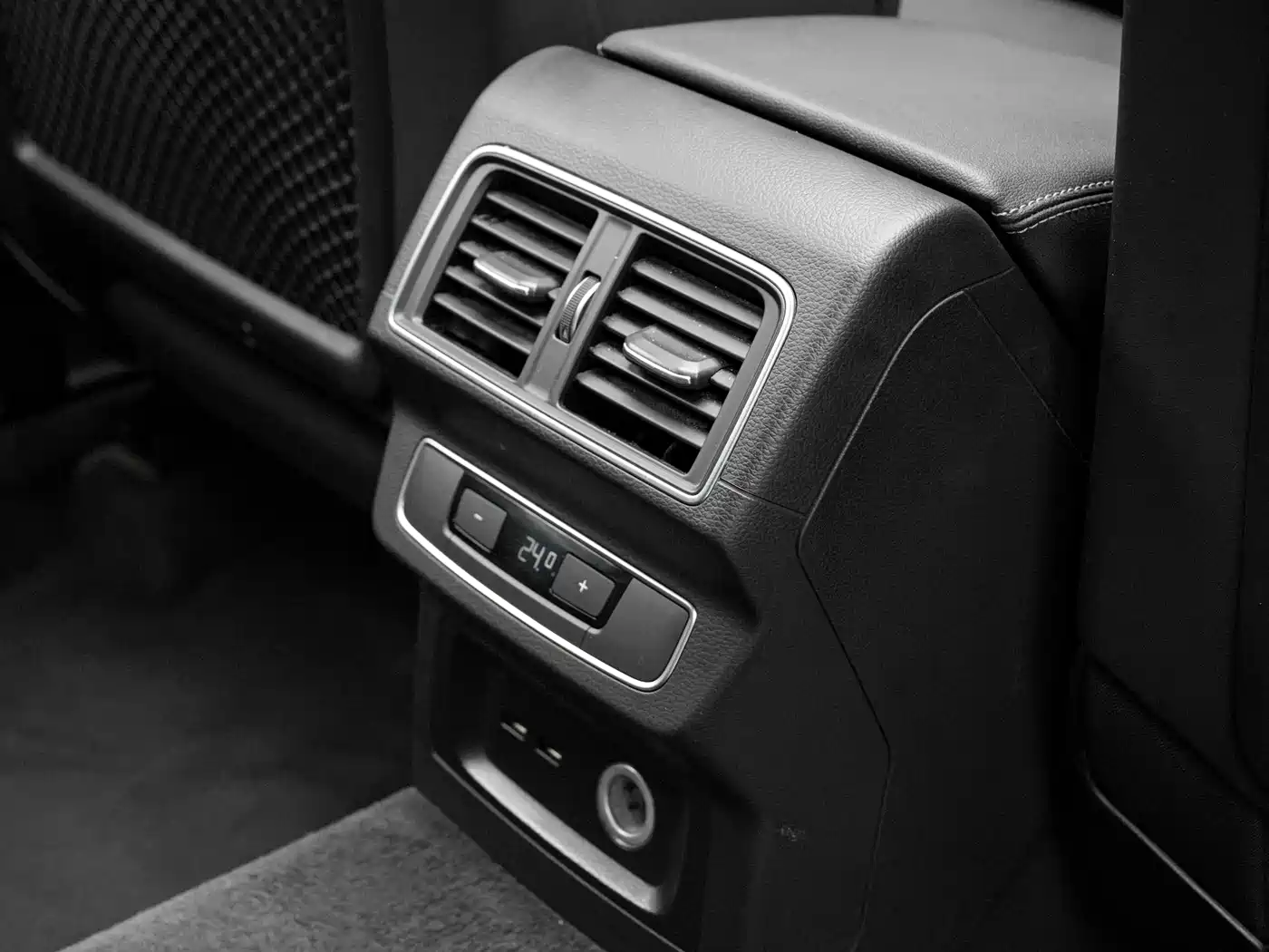 Audi Q5L 2022 40T Luxury Dynamic фото 19