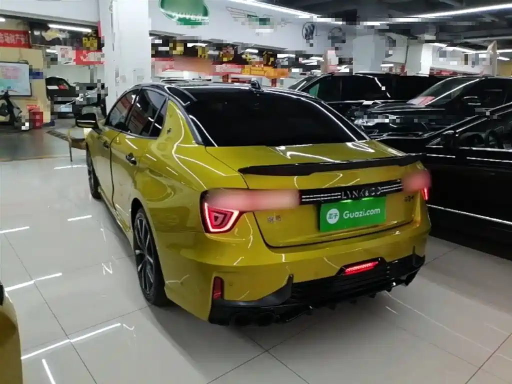 Lynk & Co 03 2022 03+ 2.0TD Auto Wind Rider Edition фото 5