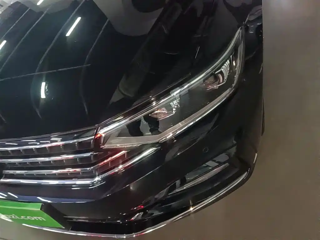 Volkswagen Magotan 2023 2 Million Units Anniversary Edition 330TSI DSG Leading Type фото 18