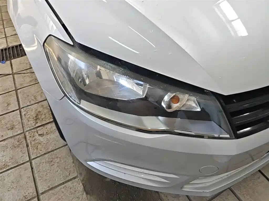 Volkswagen Jetta 2013 1.4L Manual Fashion фото 13