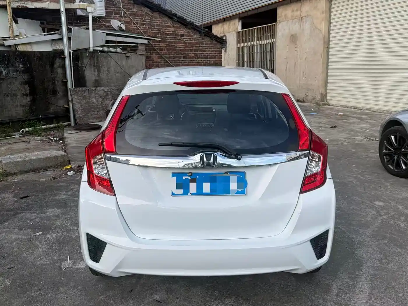 Photo 8 - Honda Fit