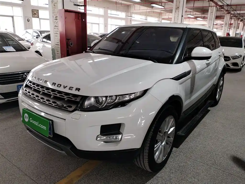 Land Rover Range Rover Evoque 2015 2.0T 5-Door Intelligent Edition