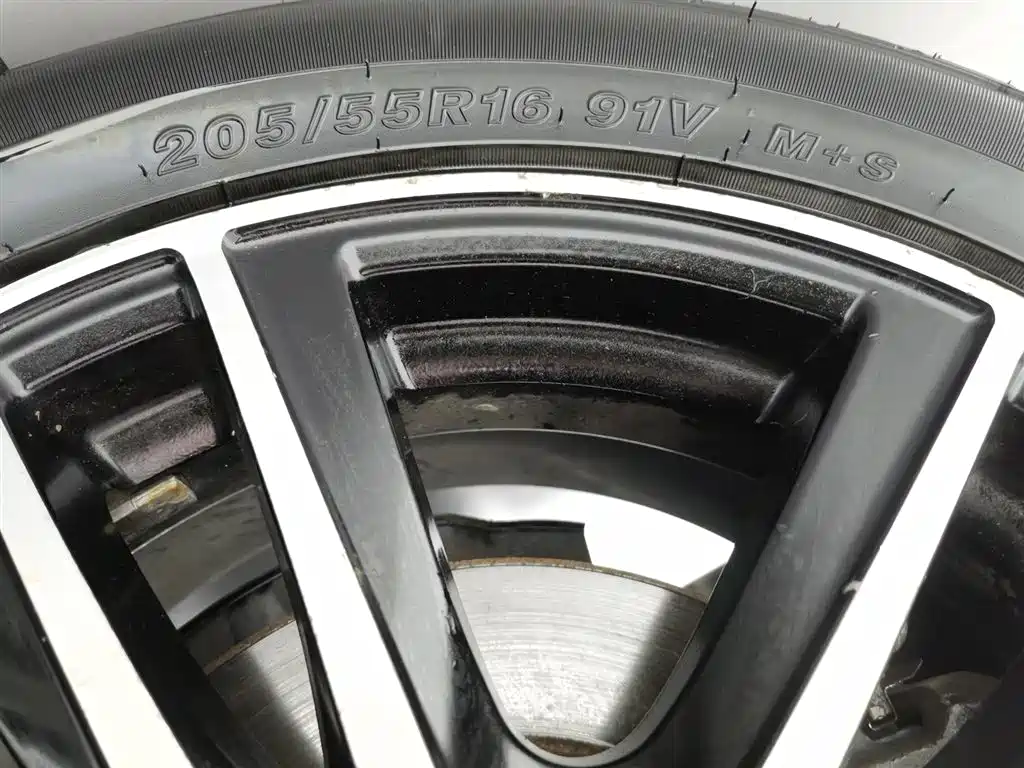 BYD Surui 2016 1.5L Manual Elite фото 24