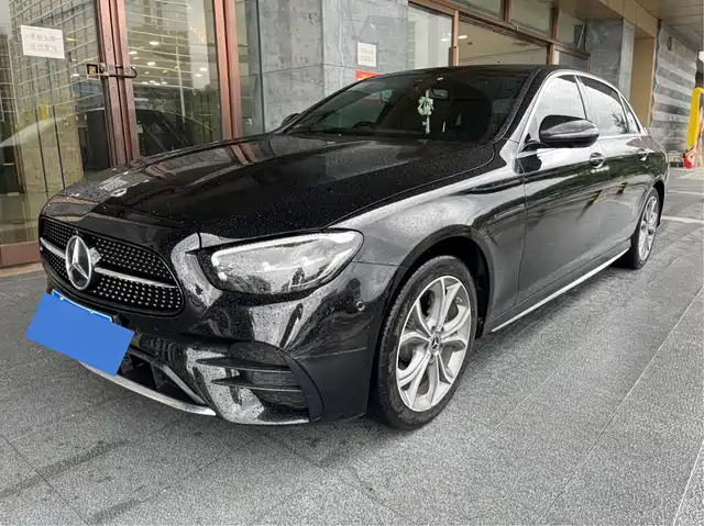 Mercedes-Benz E E 300 L, Люкс
