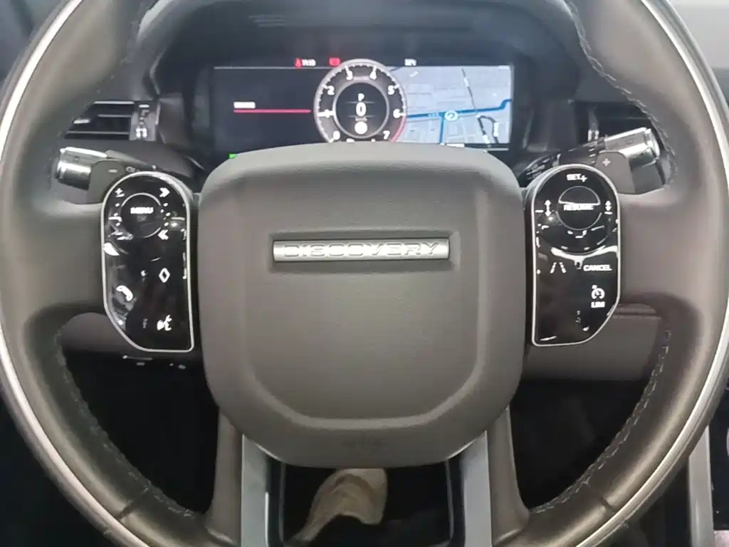 Фото 11 - Land Rover Discovery Sport
