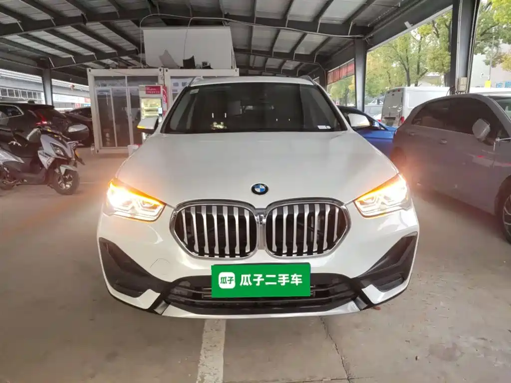 BMW X1 2021 sDrive20Li Fashion фото 3