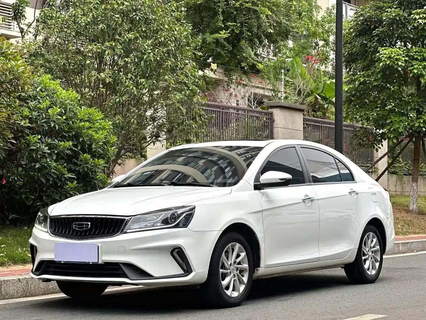 Geely Emgrand GL 2021 2021 UP 1.4T CVT Premium