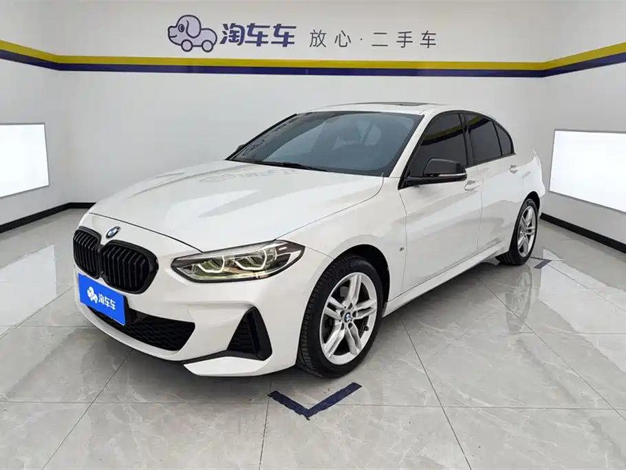 BMW 1 Series 2021 120i M Sport Shadow Edition