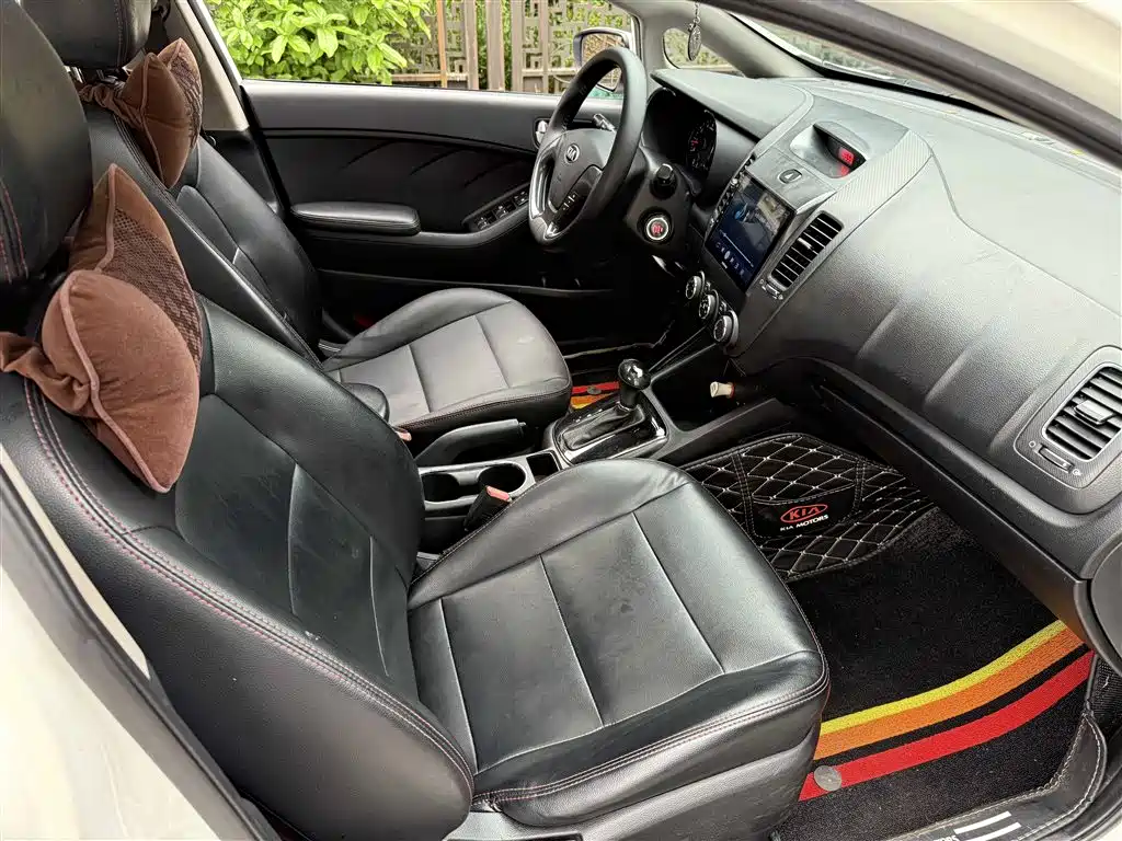 Фото 8 - Kia K3